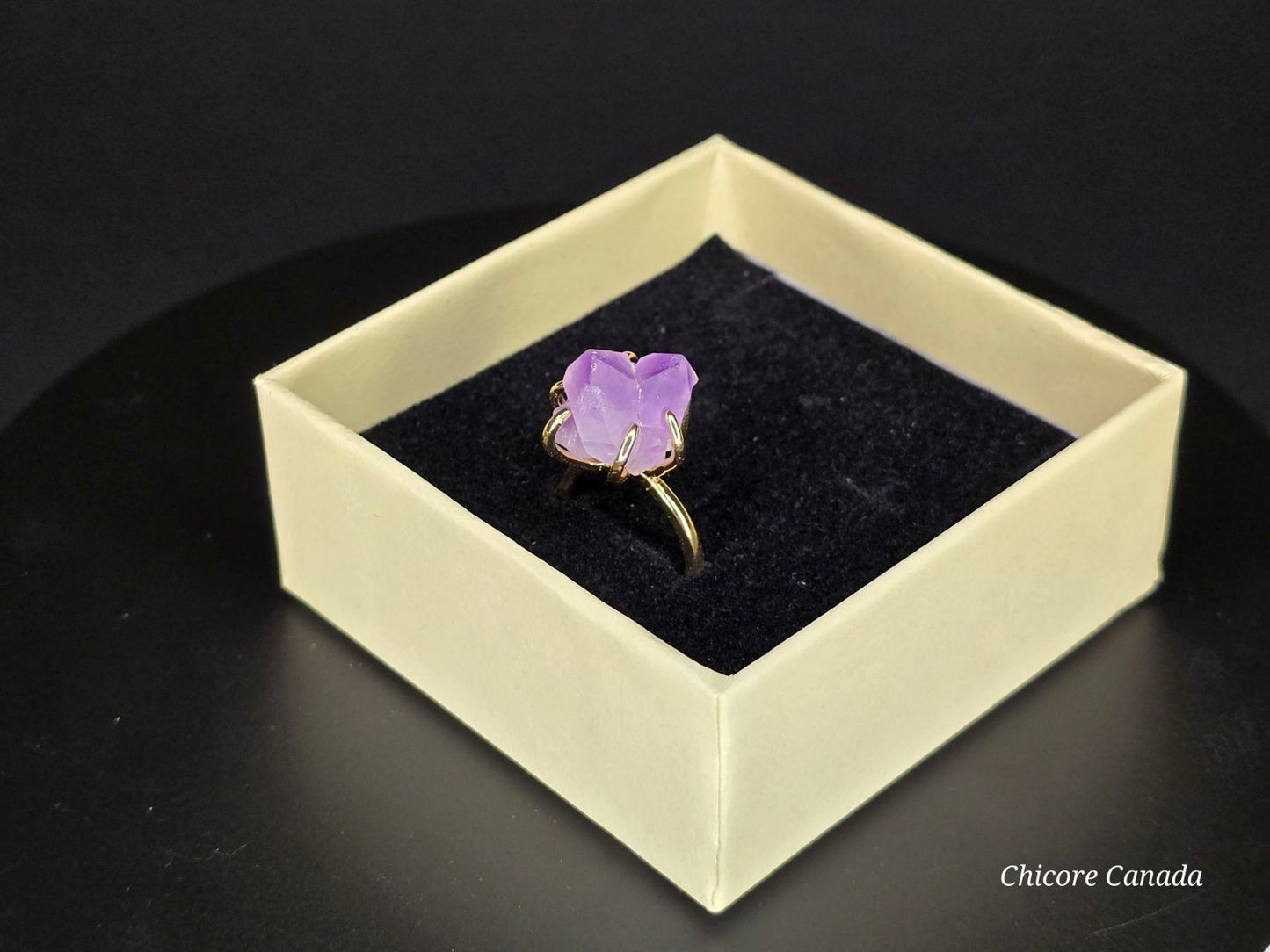 Bague élégante ajustable en améthyste fabriquée à la main