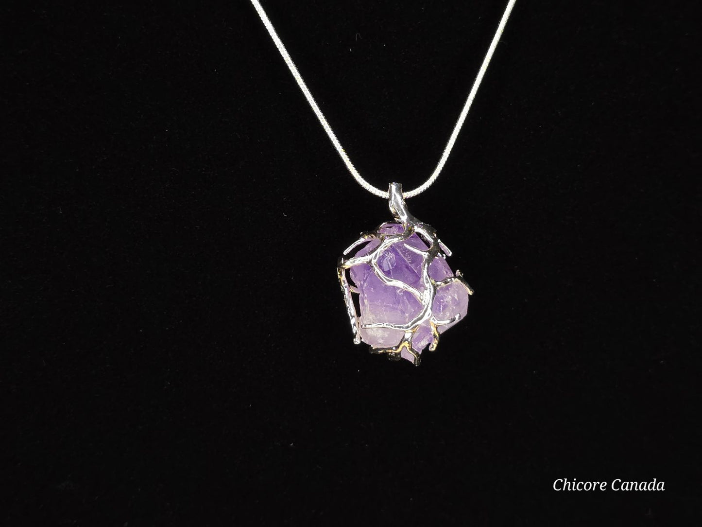 Magnifique collier avec pendentif en pierre naturelle d'améthyste