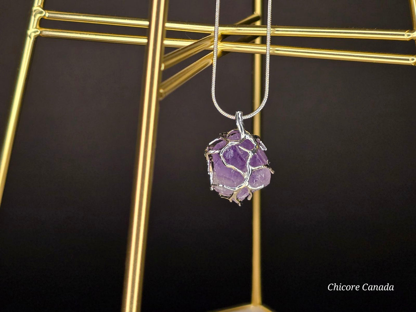Magnifique collier avec pendentif en pierre naturelle d'améthyste