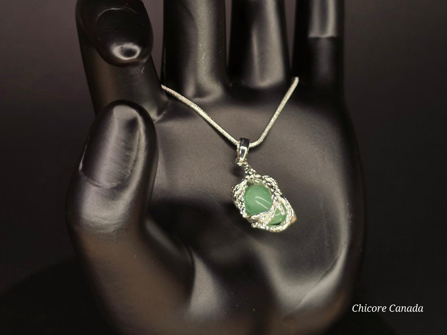 Collier pendentif en jade naturel fait main élégant – Un symbole de grâce intemporelle