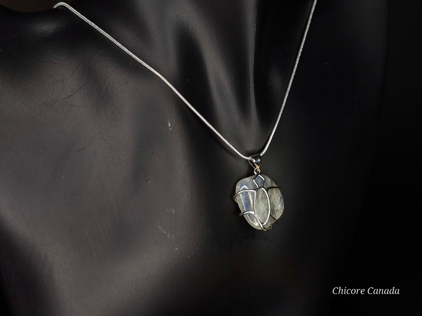 Collier pendentif en pierre de lune naturelle fait main - Design élégant et délicat