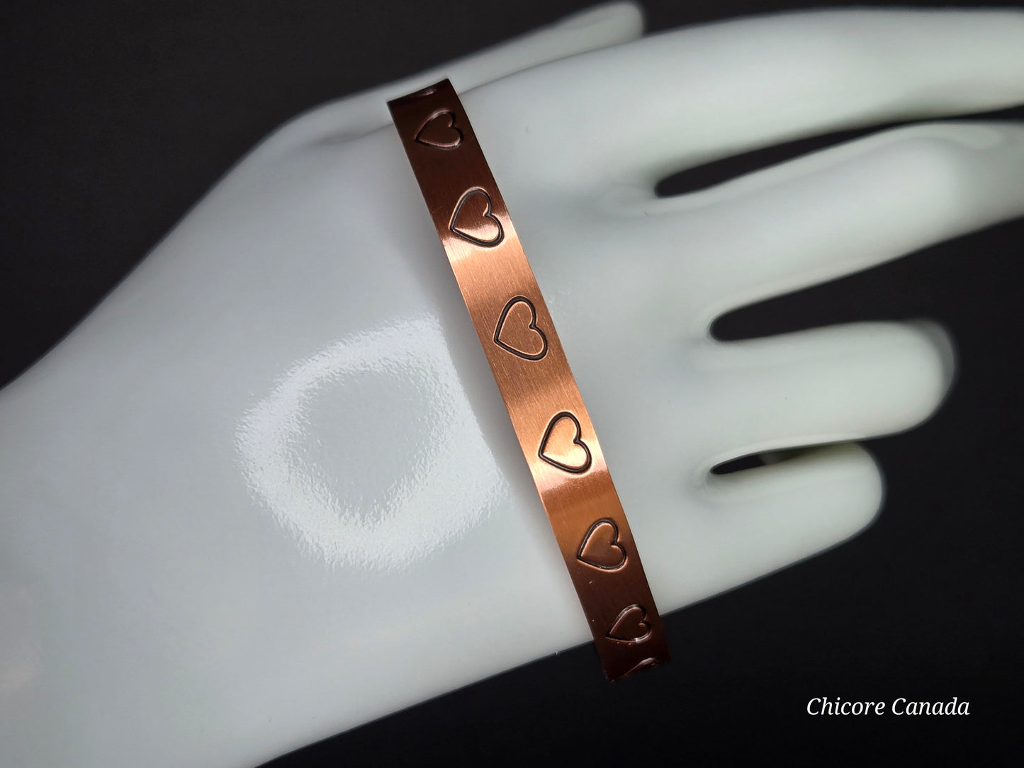 Heartfelt Healing – Solid Copper Magnetic Bracelet with Engraved Hearts