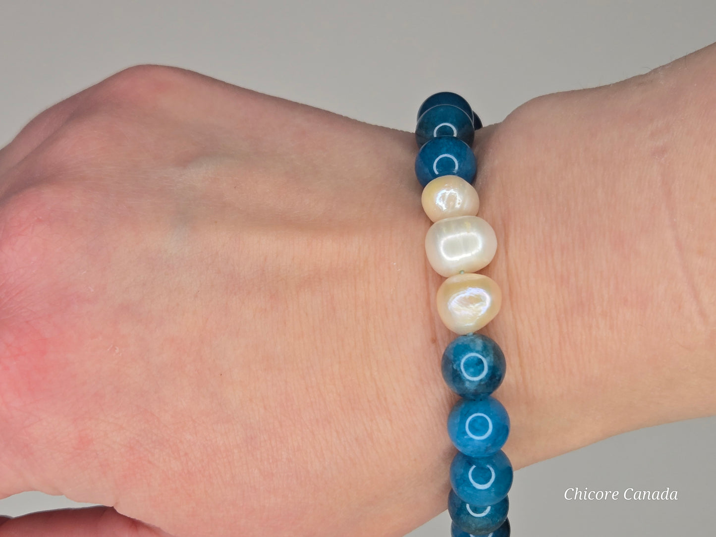 Handmade Blue Apatite & Freshwater Pearl Bracelet – Elegance & Clarity