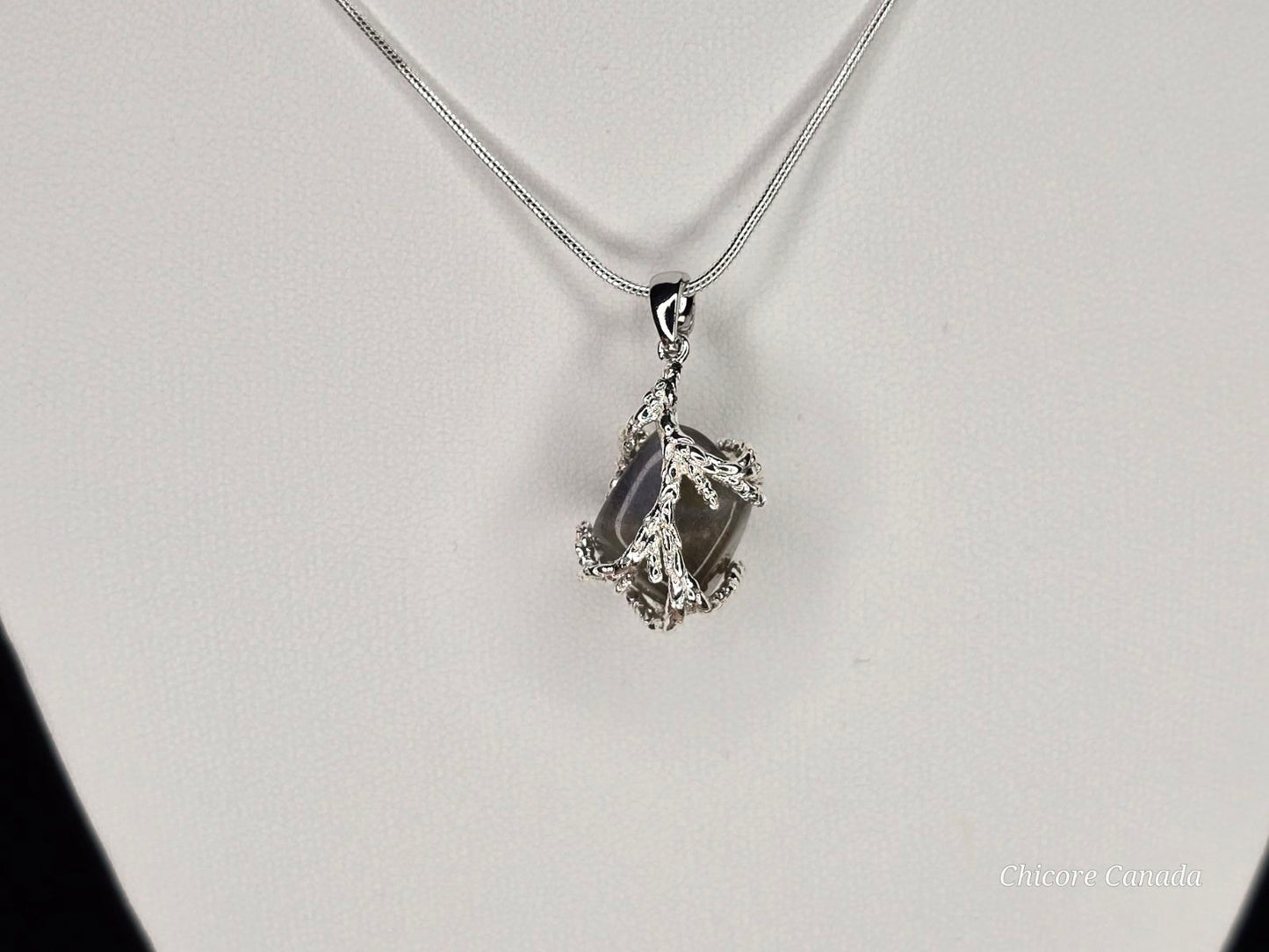 Collier pendentif en pierre de lune naturelle fait main exquis – une touche d’élégance intemporelle