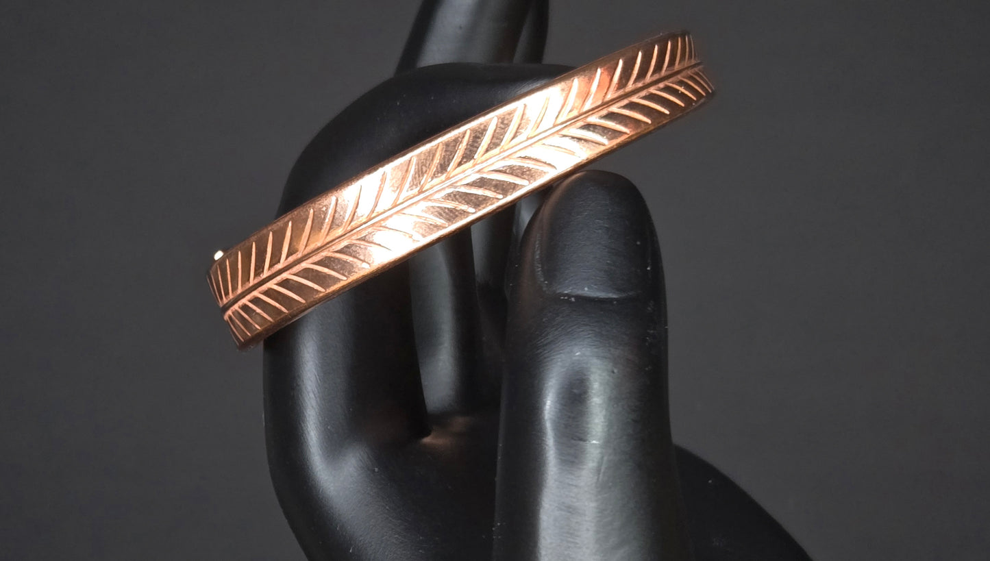 Copper Feather-Inspired Adjustable Bracelet – Unisex Design