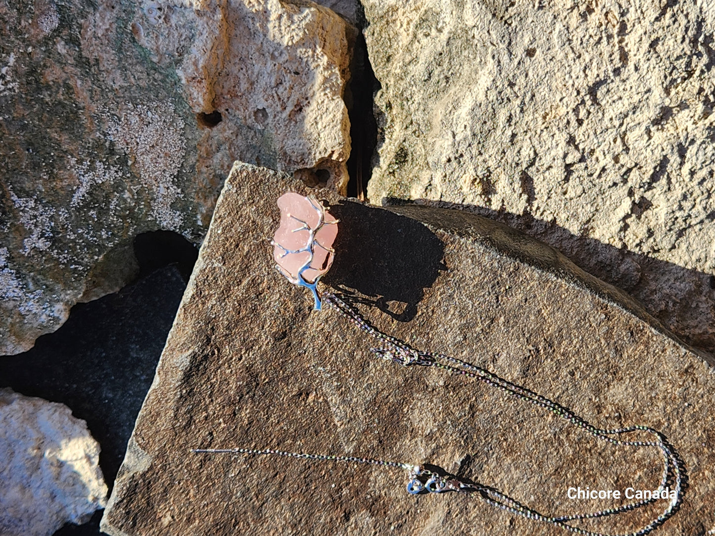 Beautiful Rose Quartz Pendant Necklace - Timeless Design