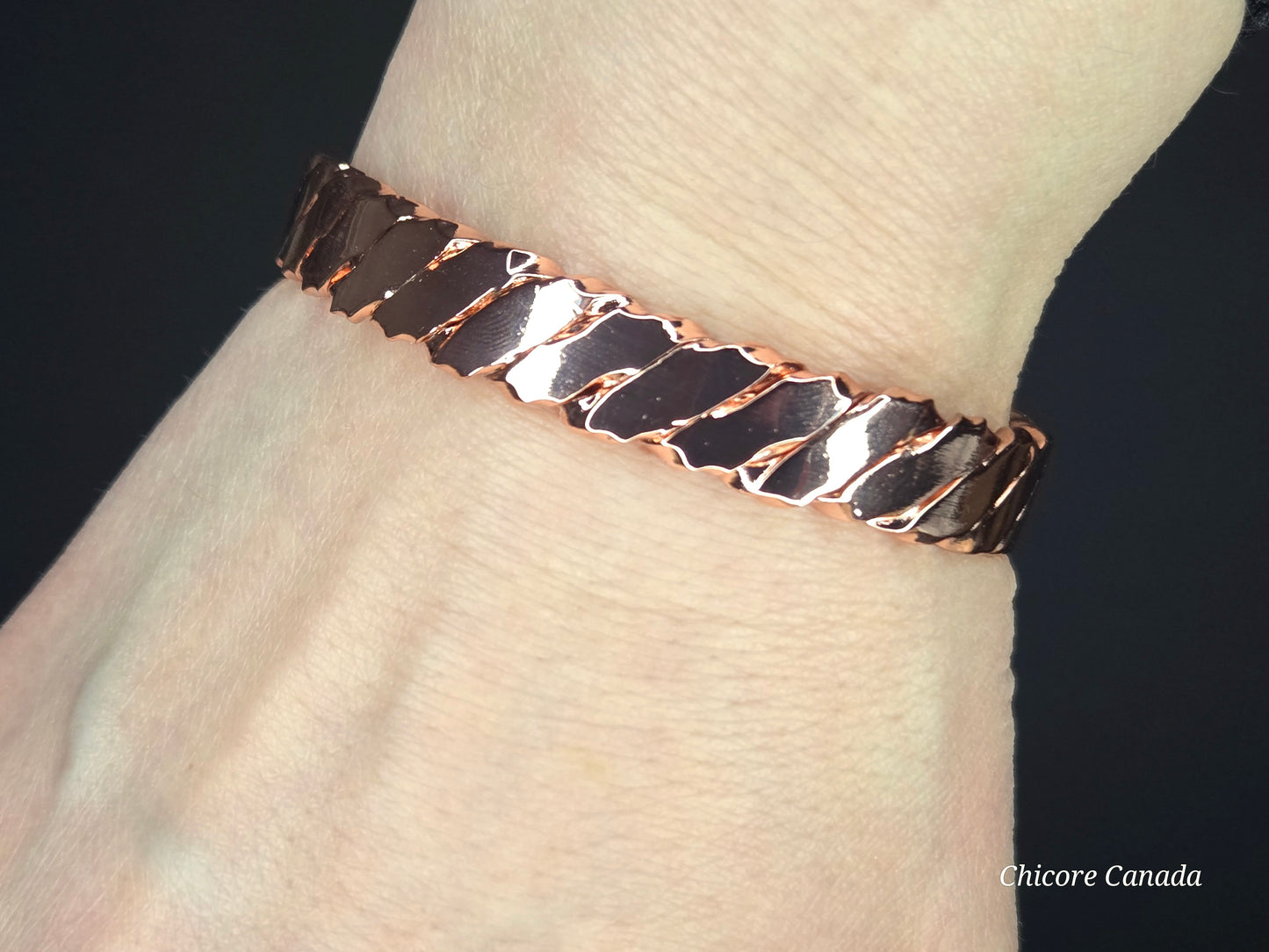 Elegant Twisted Solid Copper Magnetic Healing Bracelet – Handcrafted Wellness Jewelry