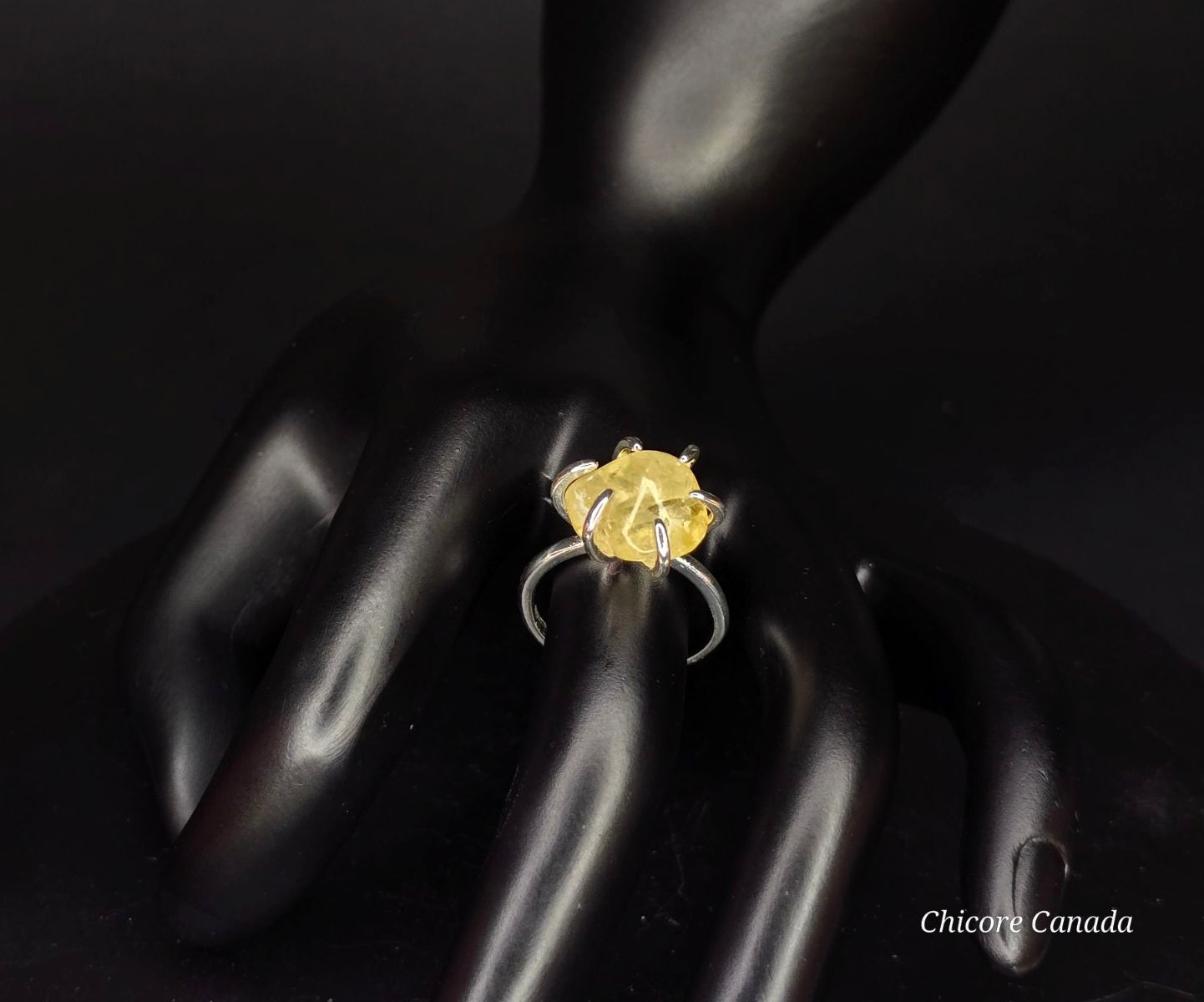 Citrine Adjustable Ring: Positive Energy and Elegance
