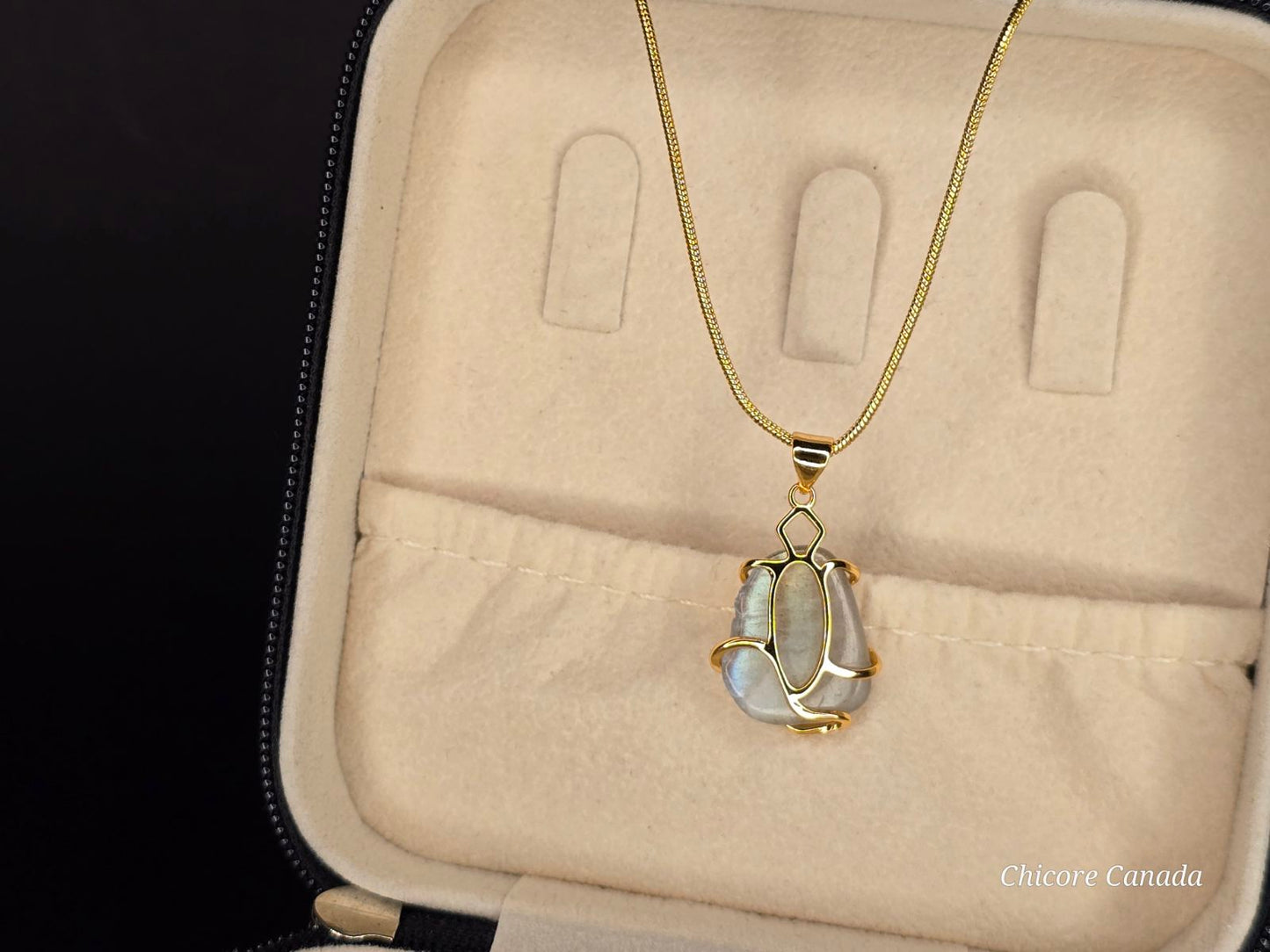 Moonstone Pendant Necklace: Timeless Elegance