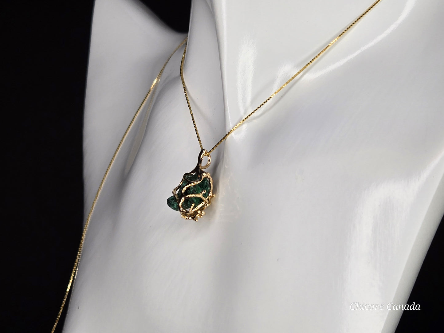 Artisan-Crafted Raw Malachite Pendant | 925 Sterling Silver Adjustable Necklace – A Symbol of Transformation & Elegance