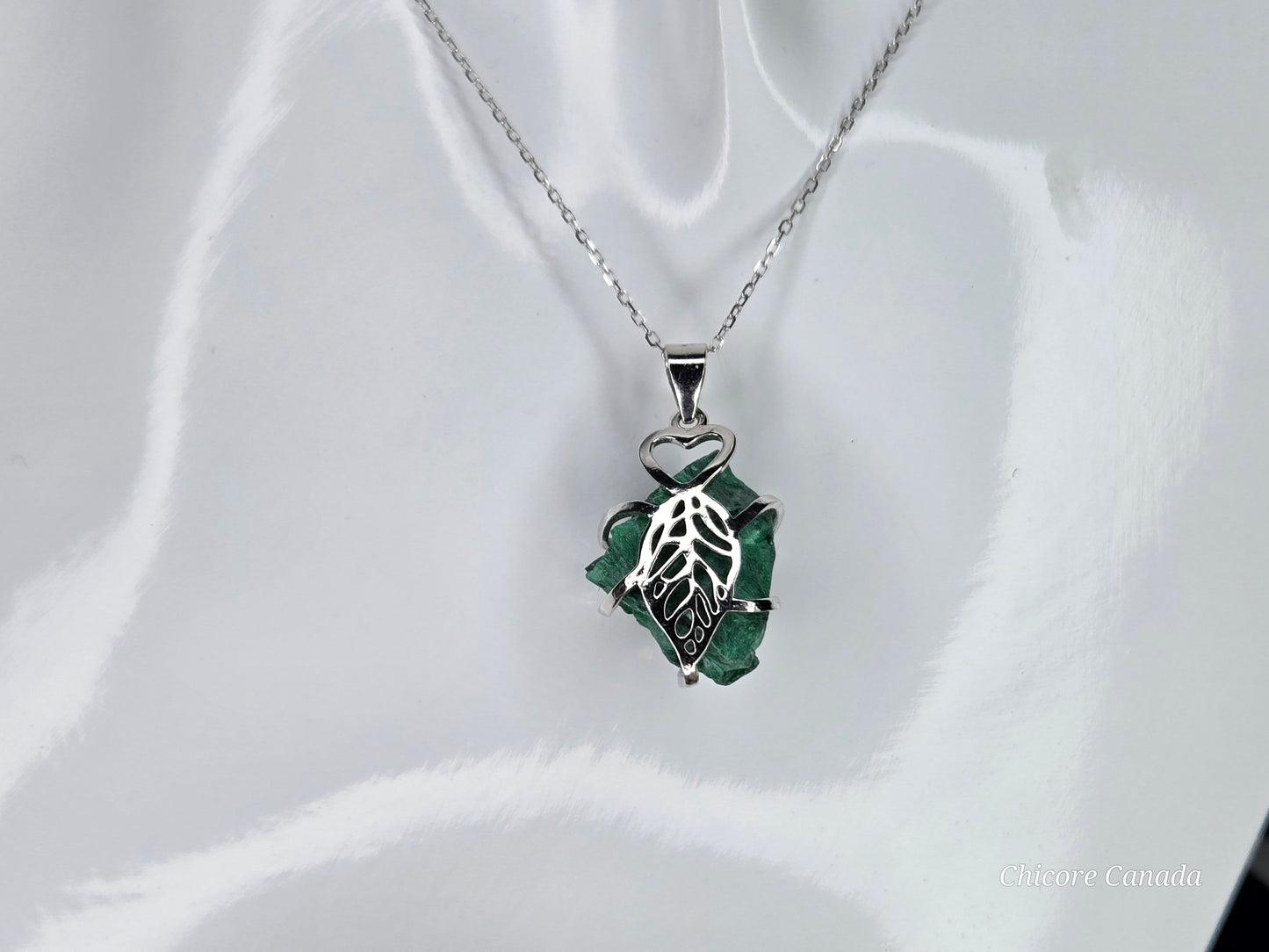 Raw Malachite Pendant Necklace – Handmade Luxury with 925 Sterling Silver Adjustable Chain