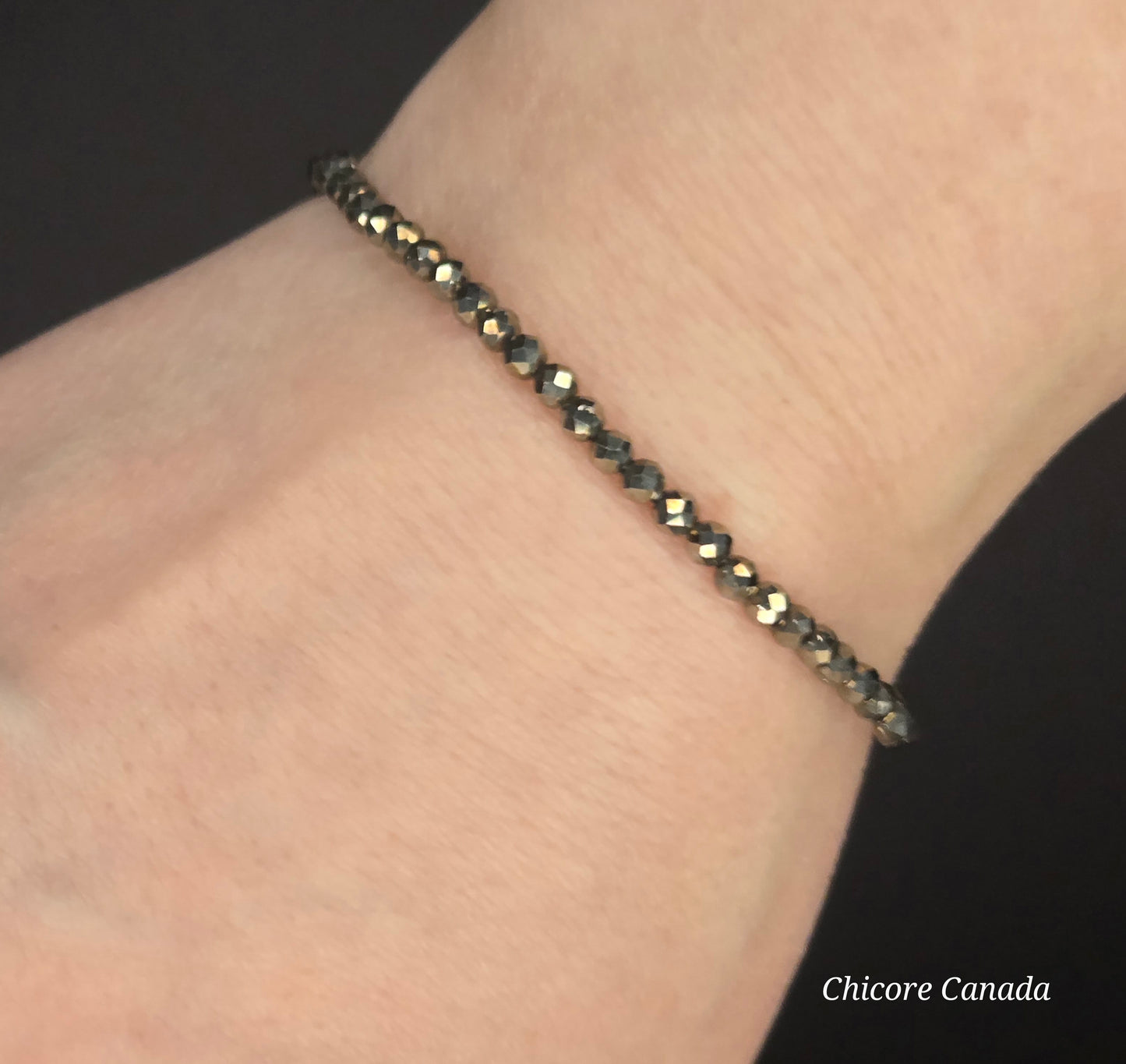 Dainty Faceted Pyrite Bracelet – Refined Elegance in Golden Glow
