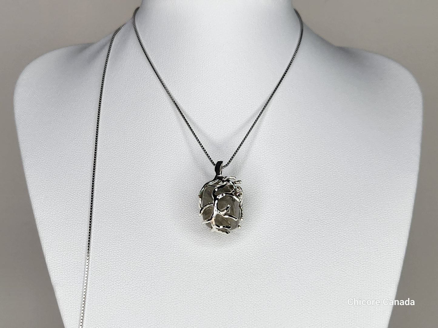 Pendentif en pierre de lune naturelle fait à la main avec collier réglable – Design élégant et intemporel