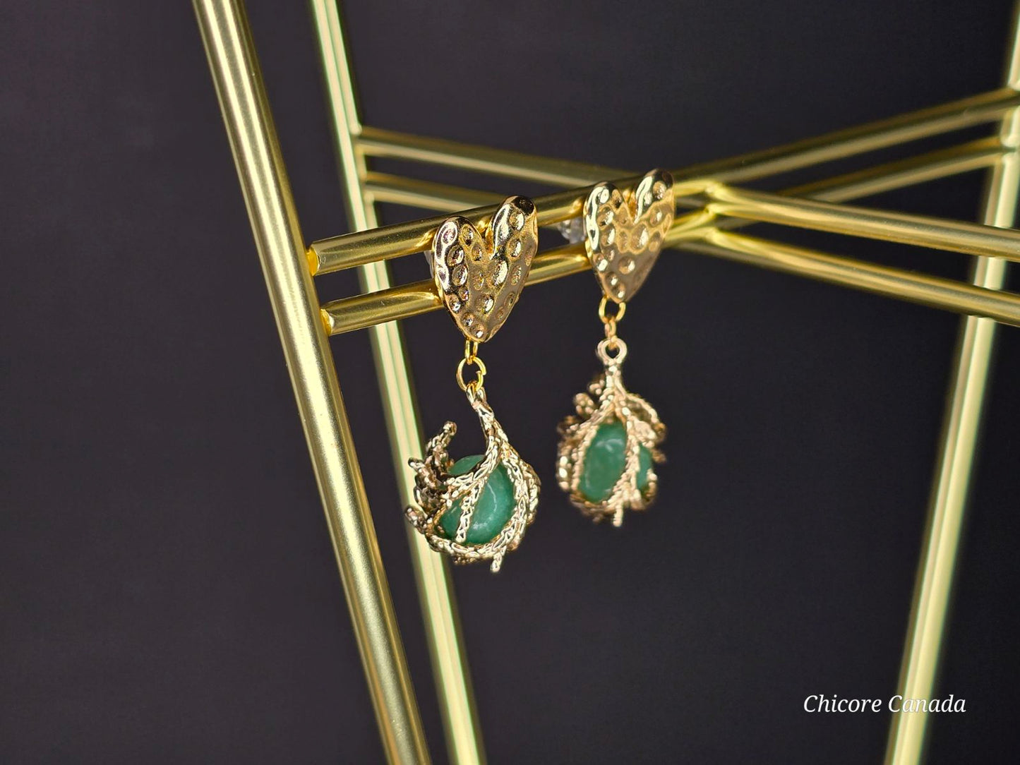 Boucles d'oreilles en jade vert faites à la main : Sérénité élégante