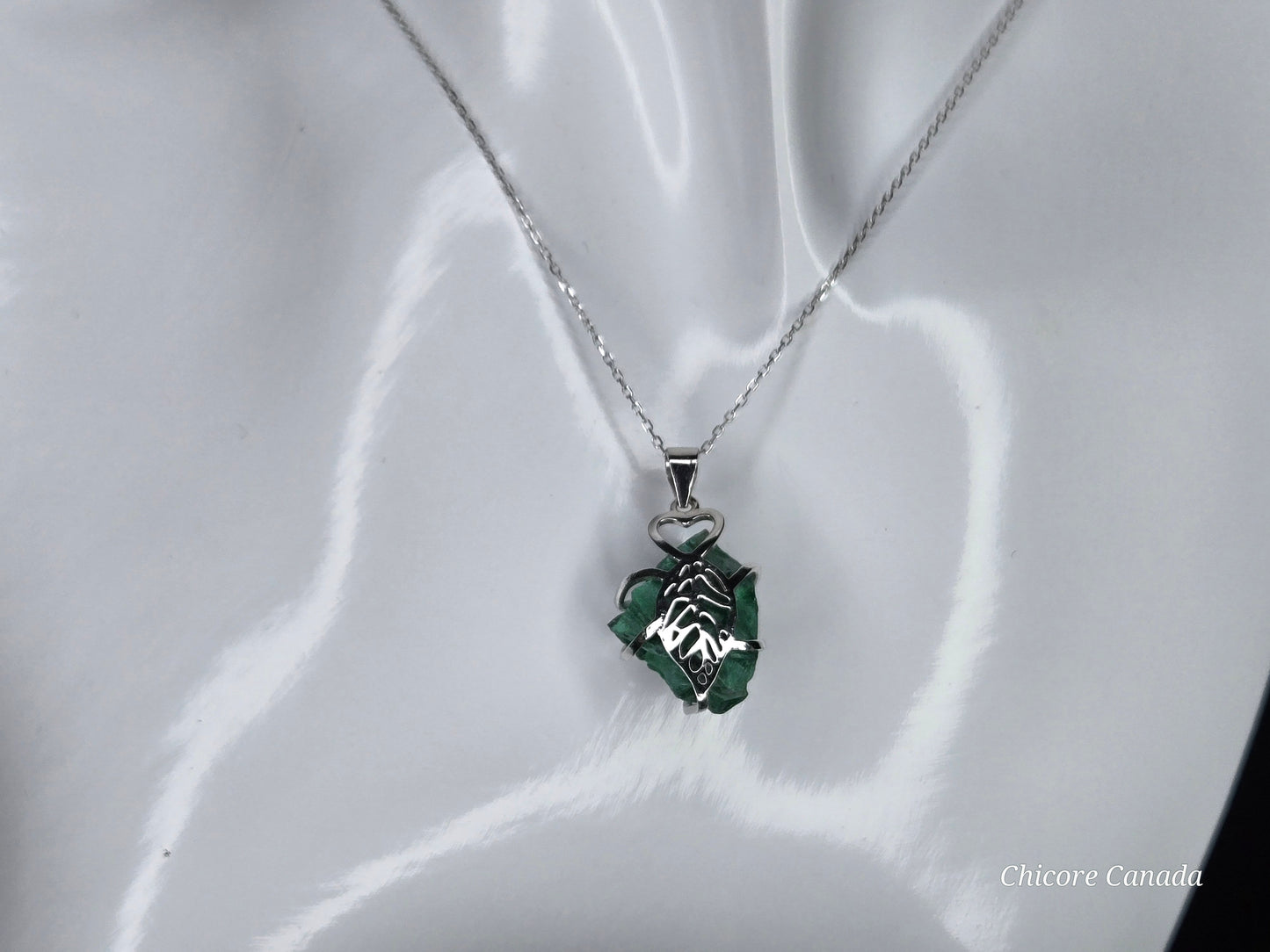 Raw Malachite Pendant Necklace – Handmade Luxury with 925 Sterling Silver Adjustable Chain