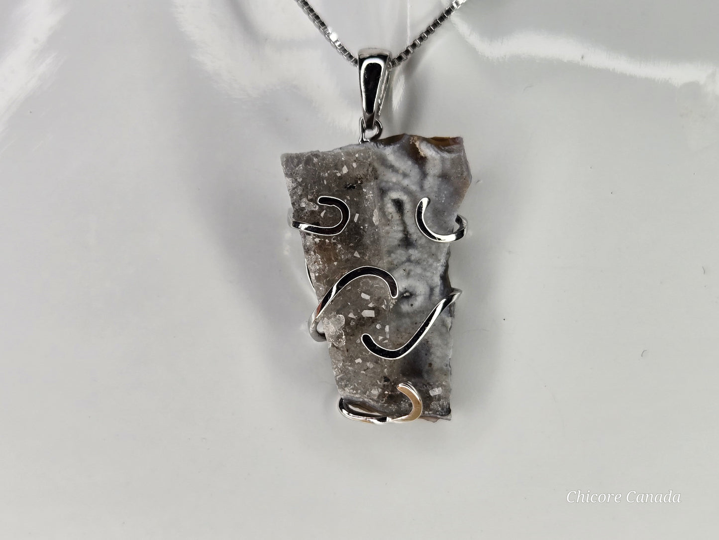 Sparkling Agate Geode Pendant & 925 Sterling Silver Adjustable Necklace