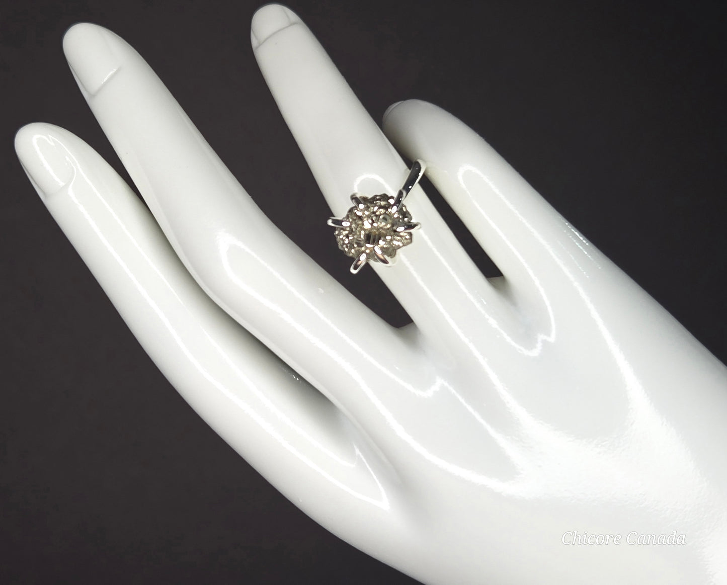 Bague ajustable en pyrite brute faite à la main – Élégance naturelle