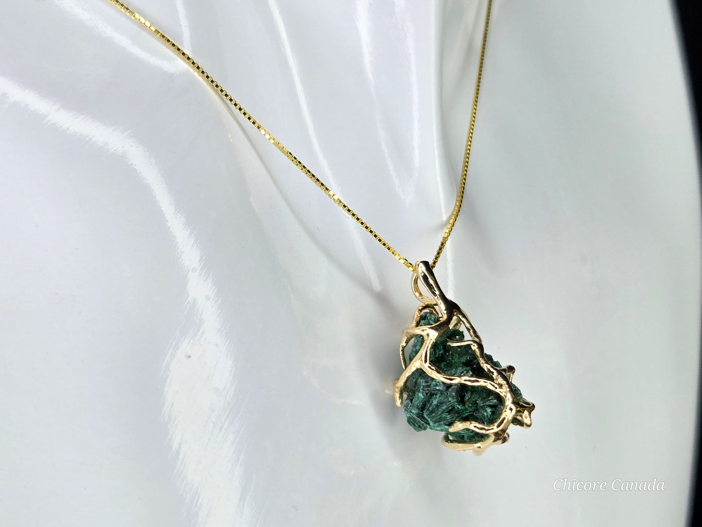 Elegant Raw Malachite Pendant – Handmade Natural Stone Set on 925 Sterling Silver Adjustable Necklace