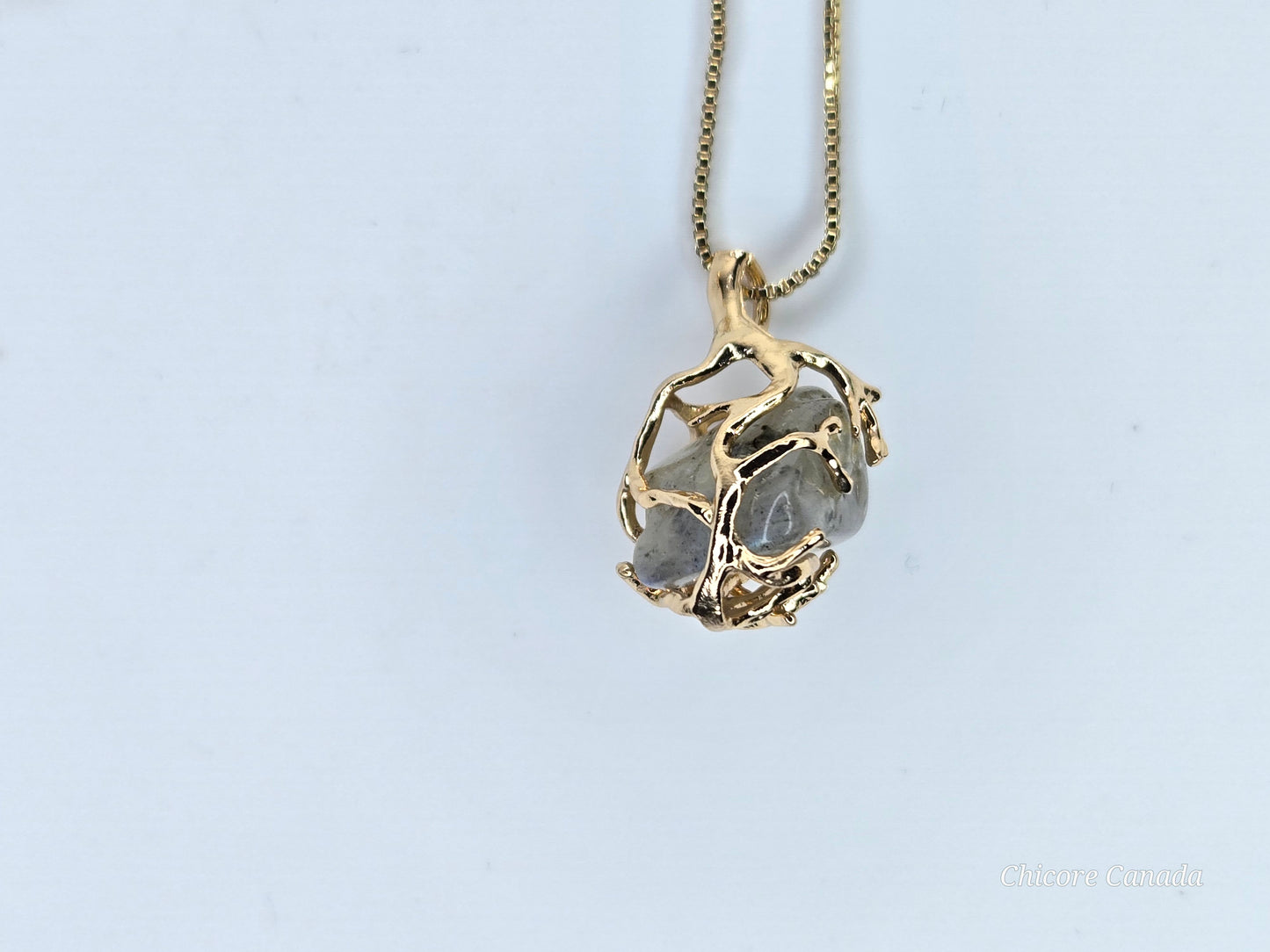 Elegant Handmade Natural Moonstone Pendant Necklace - Sophisticated Design