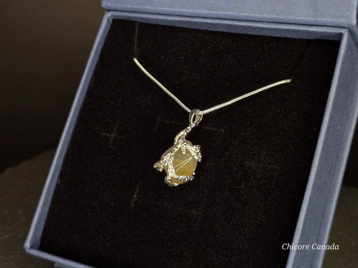 Collier pendentif en pierre de lune naturelle fait main exquis – une touche d’élégance intemporelle