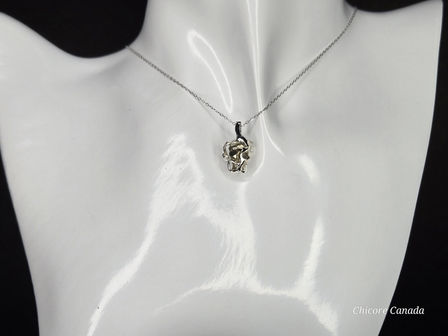 Exquisite Handmade Pyrite Pendant Necklace - Luxurious Elegance in Every Detail