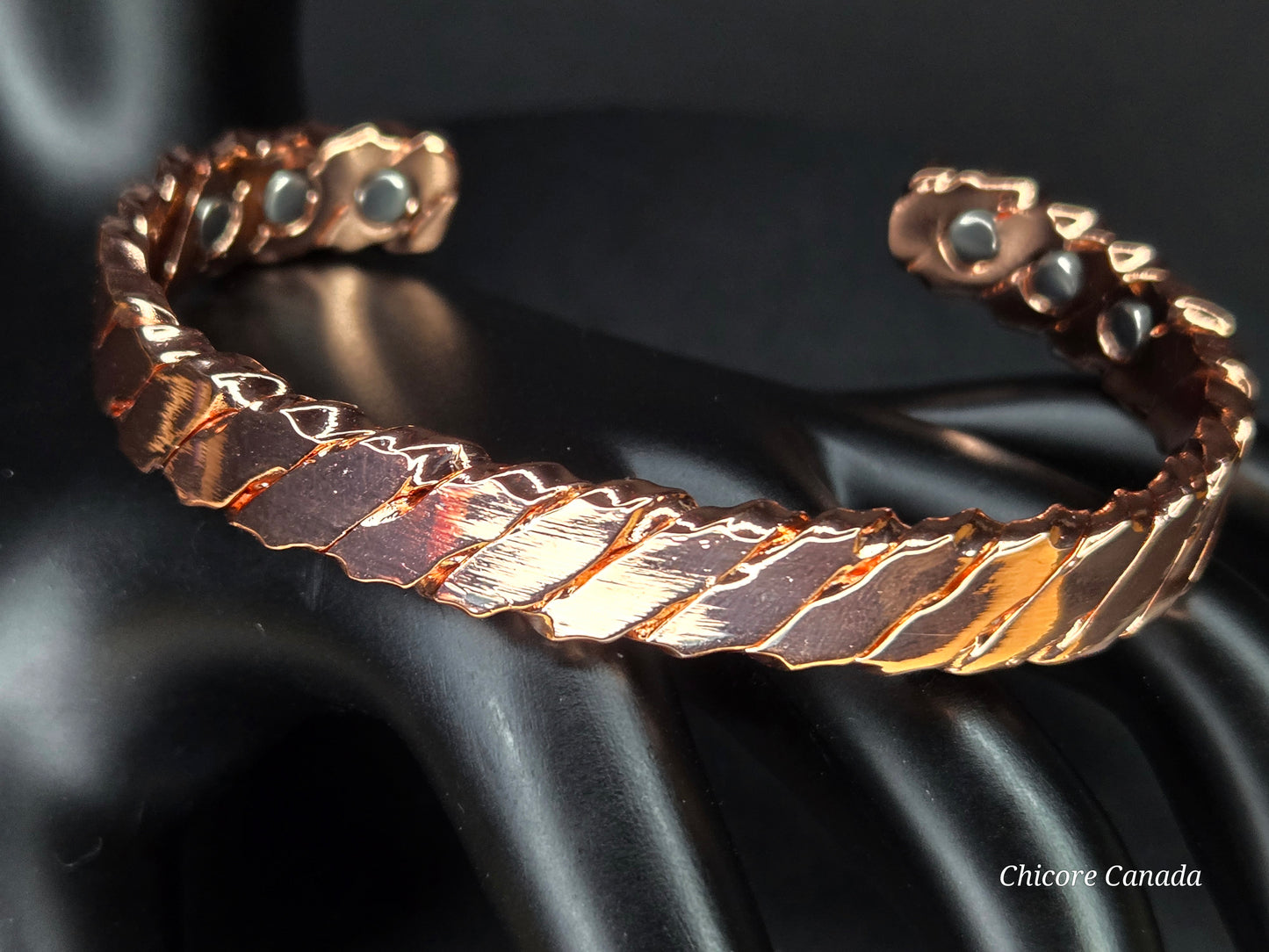 Elegant Twisted Solid Copper Magnetic Healing Bracelet – Handcrafted Wellness Jewelry