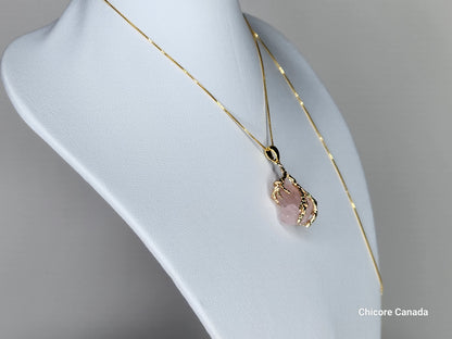 Collier délicat avec pendentif en quartz rose fait à la main et chaîne réglable