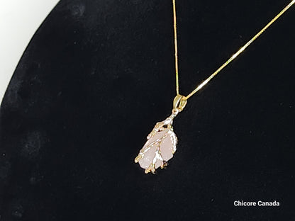 Collier délicat avec pendentif en quartz rose fait à la main et chaîne réglable