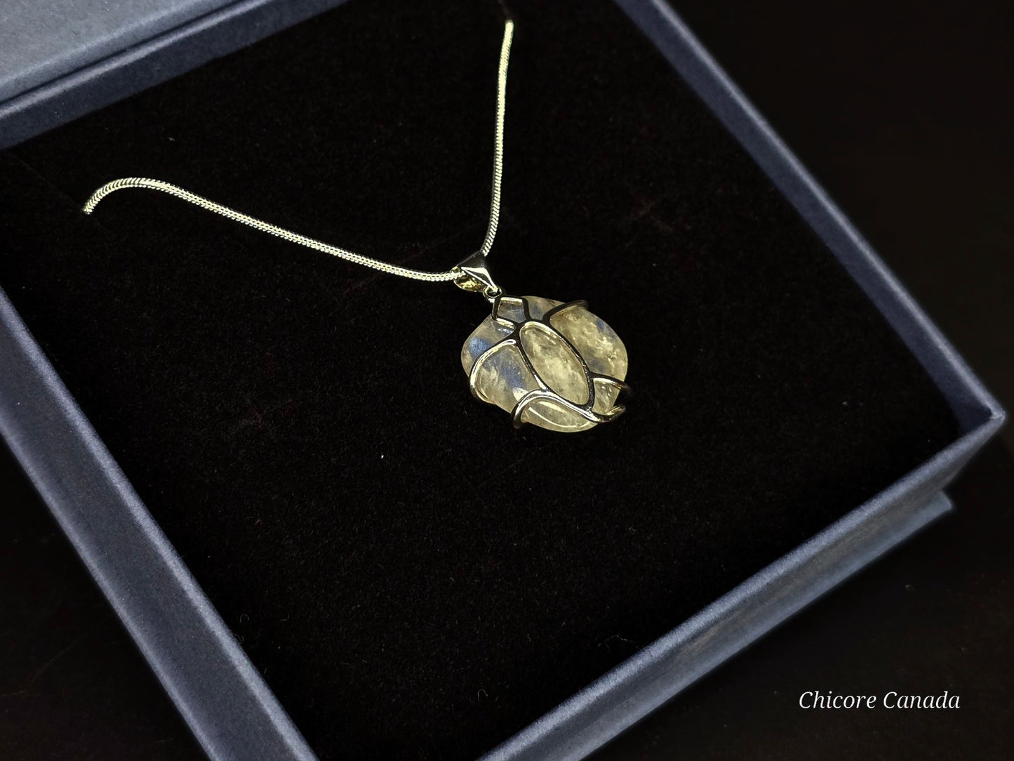 Collier pendentif en pierre de lune naturelle fait main - Design élégant et délicat