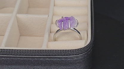 Beauté artisanale en améthyste : bague artisanale élégante et ajustable