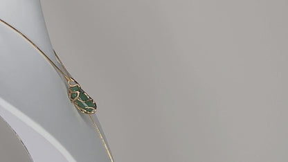 Pendentif en jade naturel fait main élégant avec collier réglable – Sophistication intemporelle