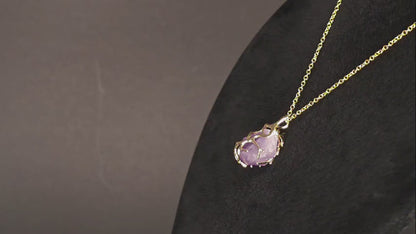 Collier avec pendentif en améthyste : beauté naturelle