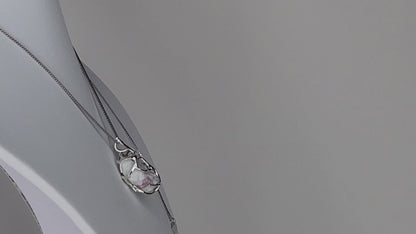Pendentif en tourmaline rose brute raffiné fait à la main avec chaîne réglable