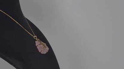Wisiorek Eternal Love z różowego kwarcu ze srebra próby 925 – romantyczny symbol ponadczasowej elegancji