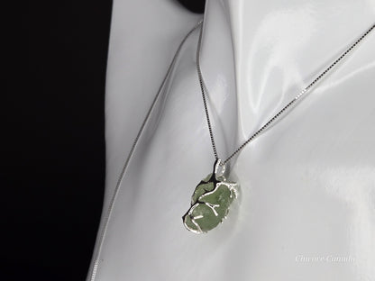 Sophisticated Handmade Natural Raw Green Fluorite Pendant Necklace – Exquisite Artisan Design