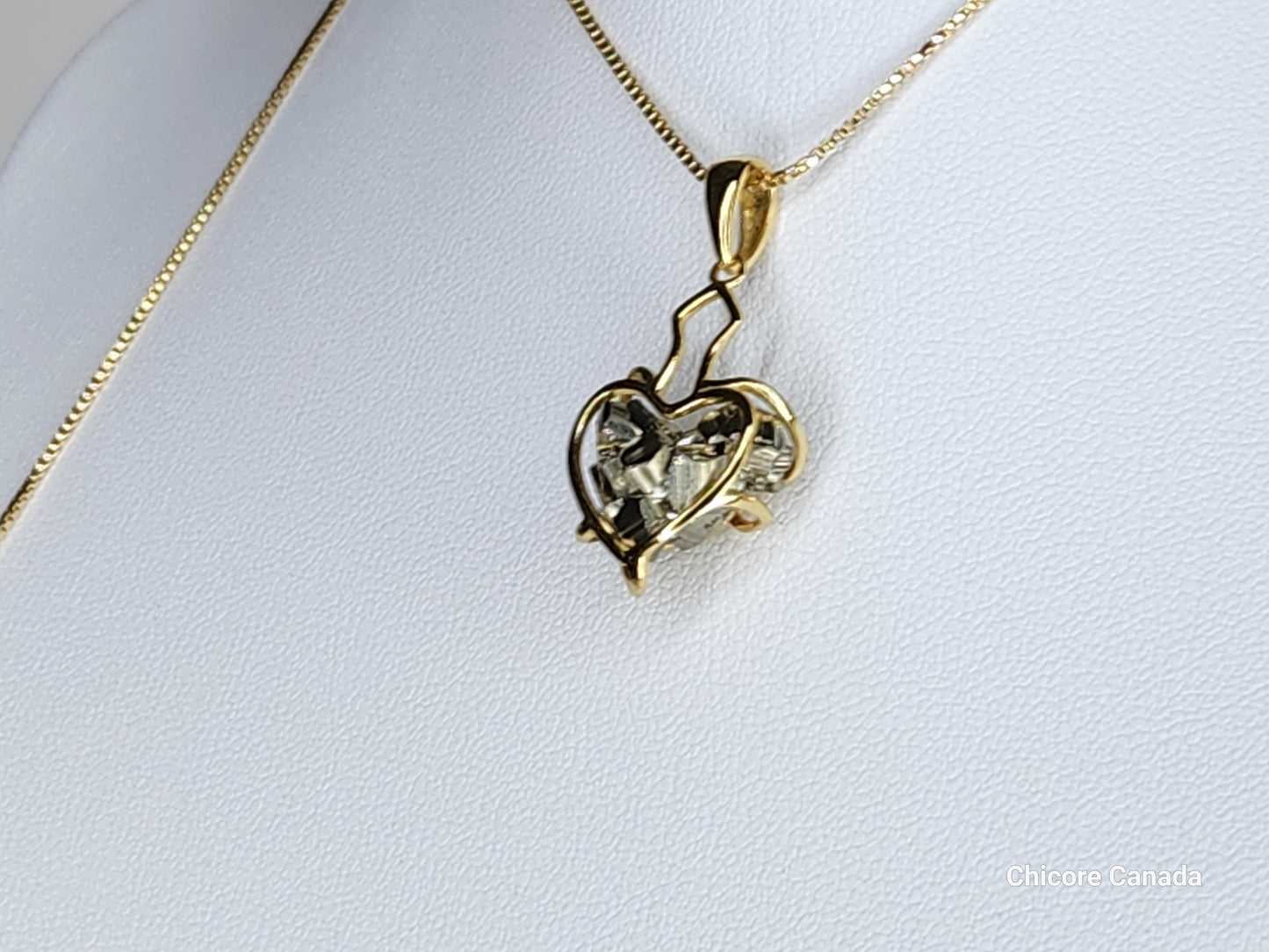 Pendentif en forme de cœur en pyrite brute fait main en argent sterling 925 – Design unique et élégant