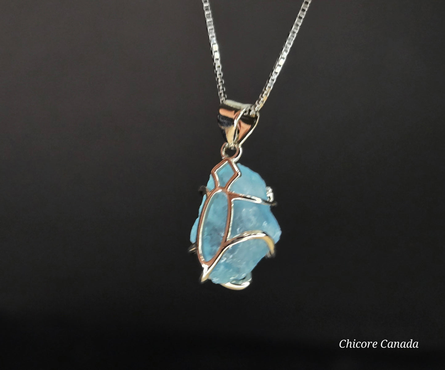 Sophisticated Handmade Aquamarine Pendant Necklace in 925 Sterling Silver with Adjustable Chain
