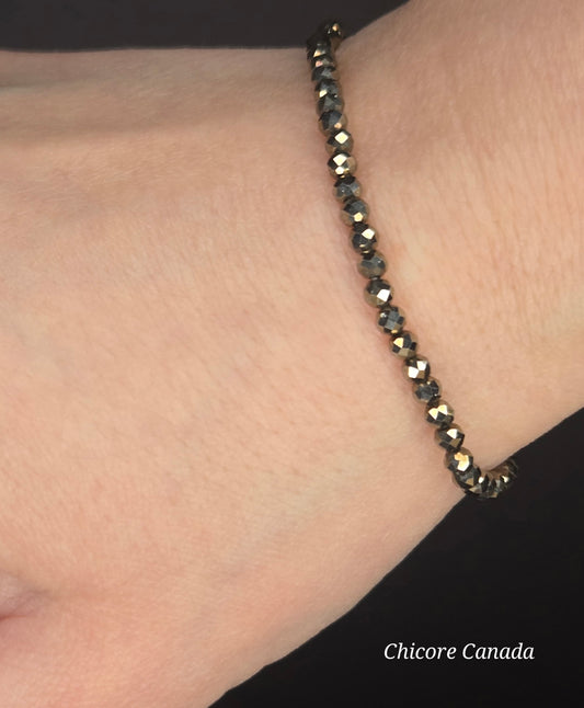 Dainty Faceted Pyrite Bracelet – Refined Elegance in Golden Glow