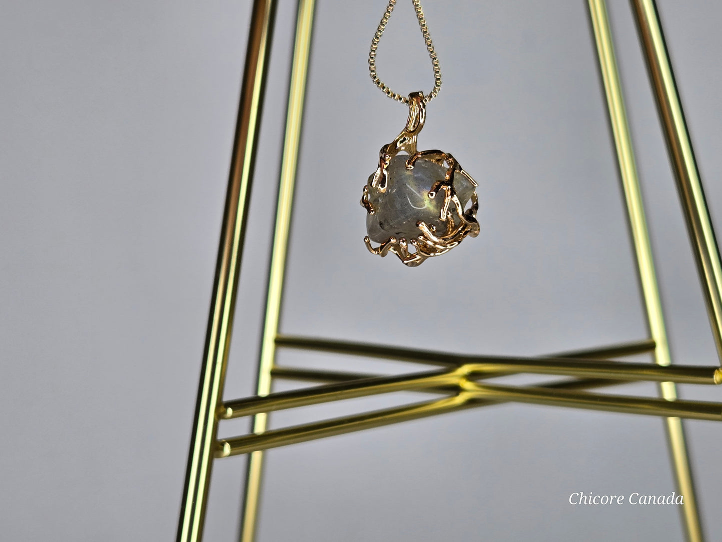 Collier élégant avec pendentif en pierre de lune naturelle fait à la main - Design sophistiqué