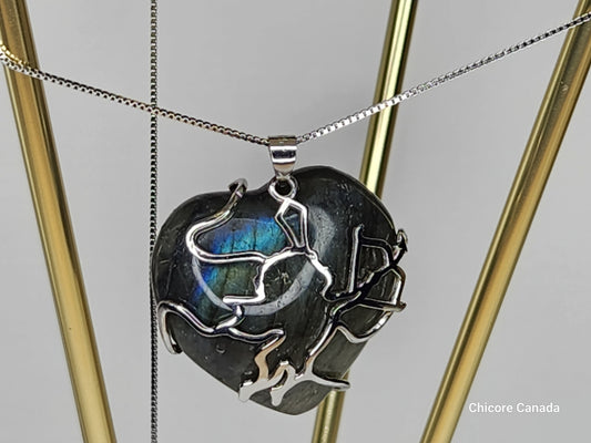 Elegant Heart-Shaped Labradorite Pendant in 925 Sterling Silver with Adjustable Necklace – Handcrafted and Naturally Radiant