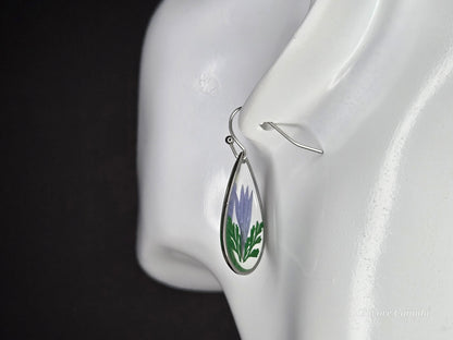 Graceful Resin Drop Earrings Featuring Real Blue Flowers