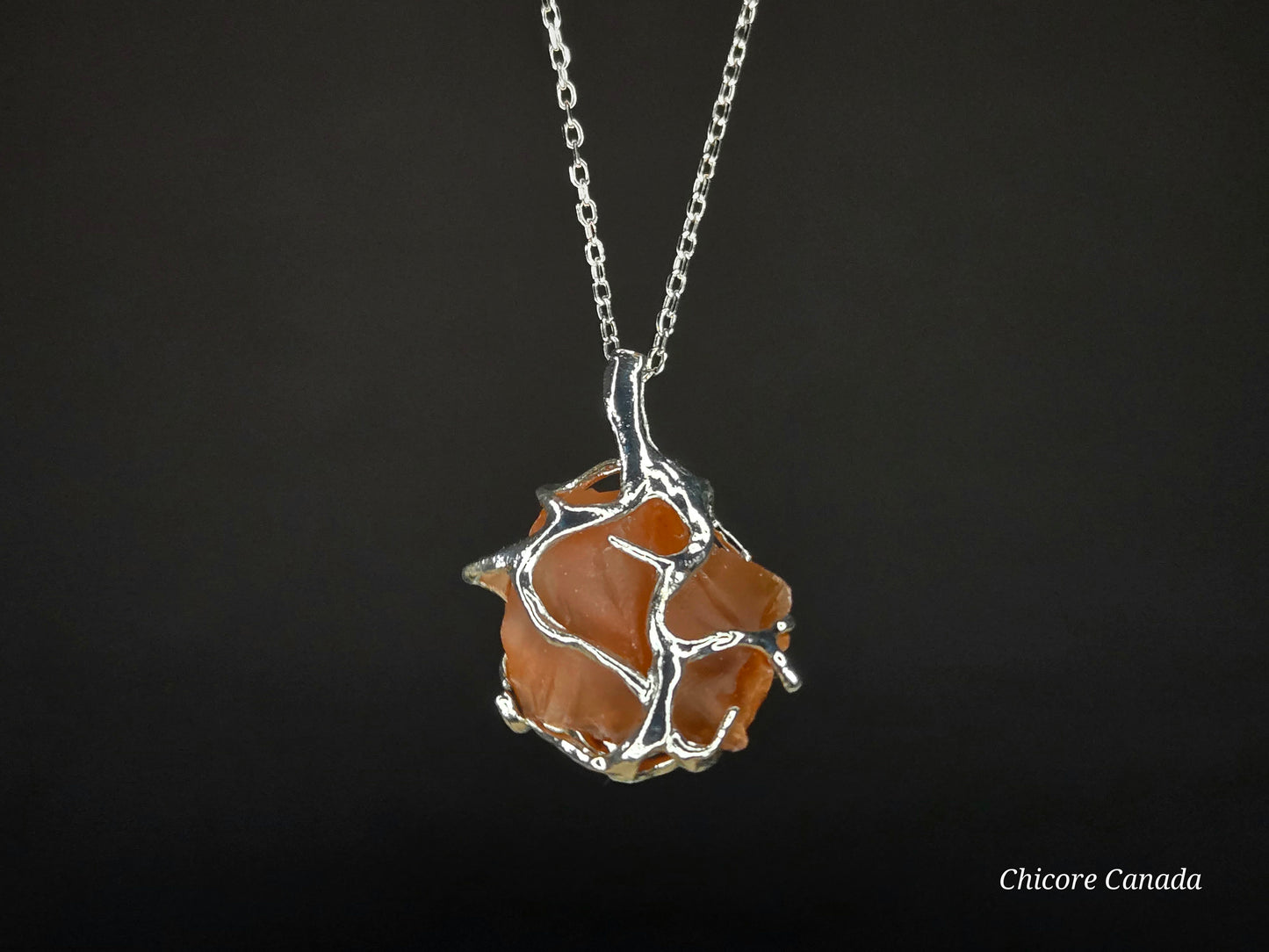 Red Carnelian Pendant – Symbol of Passion & Positivity