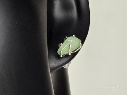 Boucles d'oreilles à tige en argent fabriquées à la main avec du jade véritable