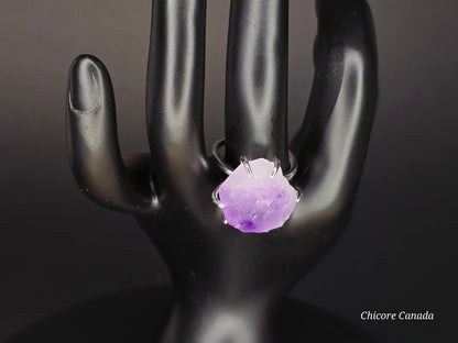 Bague élégante en améthyste ajustable faite à la main – Une déclaration de grâce intemporelle