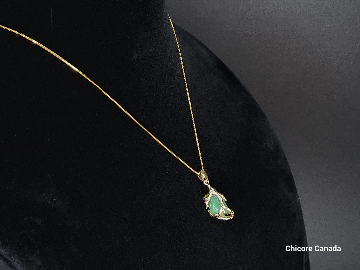 Collier pendentif en jade naturel exquis fait à la main avec longueur réglable