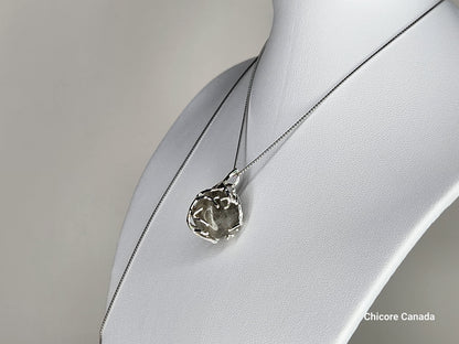 Pendentif en pierre de lune naturelle fait à la main avec collier réglable – Design élégant et intemporel