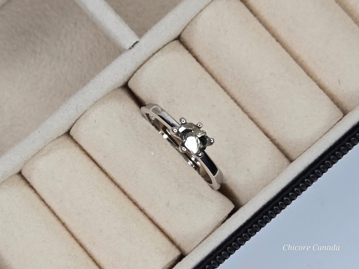 Bague raffinée en argent sterling 925 avec une délicate pierre précieuse en pyrite brute – Design élégamment réglable