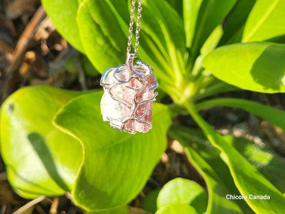 Collier avec pendentif en tourmaline rose