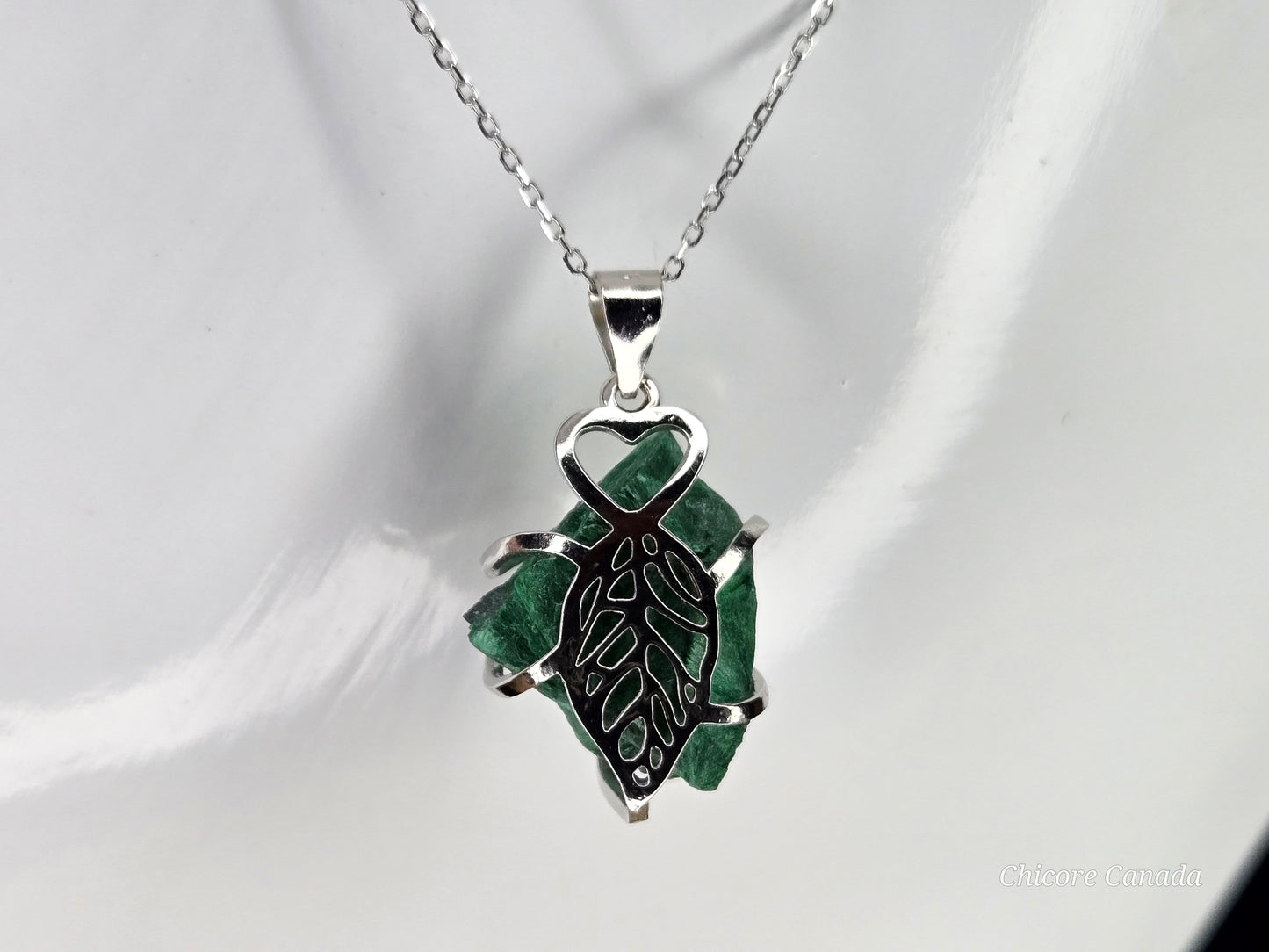 Raw Malachite Pendant Necklace – Handmade Luxury with 925 Sterling Silver Adjustable Chain