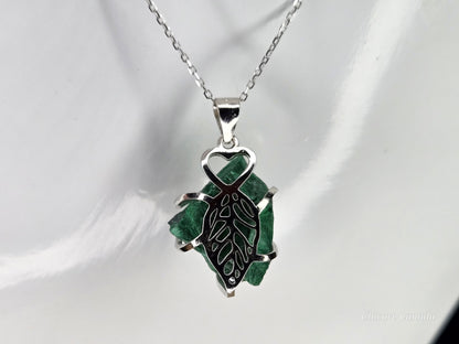 Raw Malachite Pendant Necklace – Handmade Luxury with 925 Sterling Silver Adjustable Chain